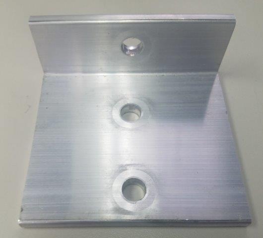 1/4 X 1 1/2 X 3 1/2  L X 3 3/4" NF SIDE RAIL TO CROSSMEMBER ATTACHING ANGLE