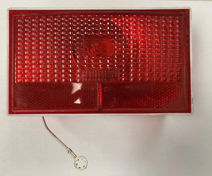 DRY LAUNCH RED TAIL LIGHT WITH WHITE BORDER 8 FUNCTION LEFT HAND