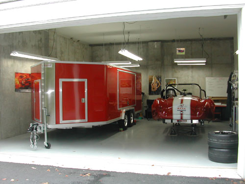 Enclosed Sports Car Trailer (CTE-84180T)     